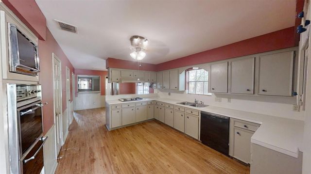 3402 Boca Raton Drive, Missouri City, TX 77459