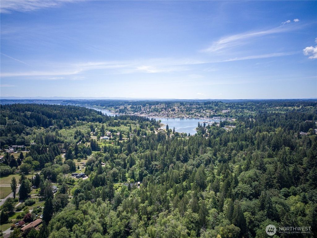 10609 33rd Avenue Ct NW, Gig Harbor, WA 98332