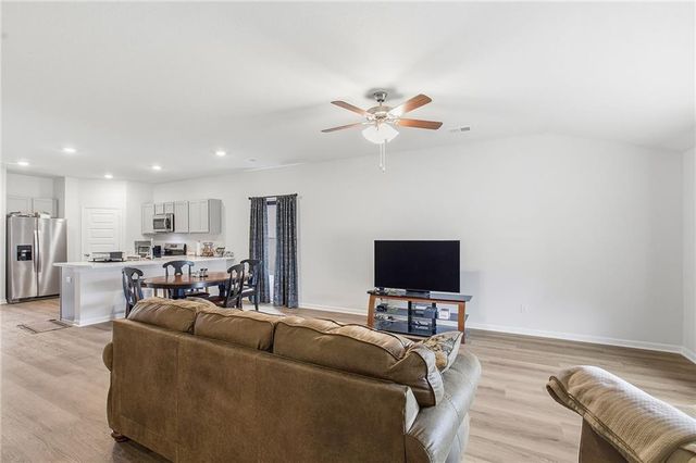 1608 Maci Street, Belton, MO 64012