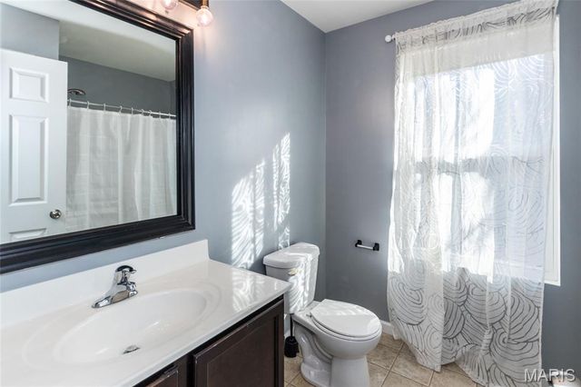 3019 Preston Woods Trail, Lake St Louis, MO 63367