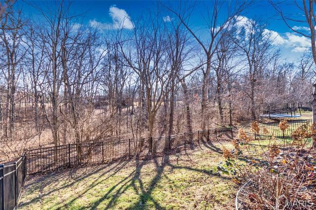 3019 Preston Woods Trail, Lake St Louis, MO 63367