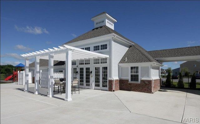 3019 Preston Woods Trail, Lake St Louis, MO 63367