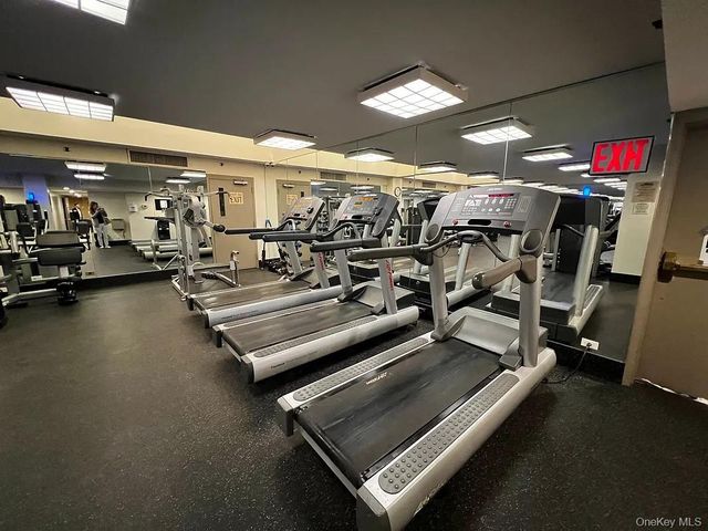 6254 97th Place 4G, Rego Park, NY 11374
