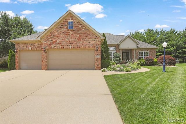 3324 Piazza Lane, Edwardsville, IL 62025