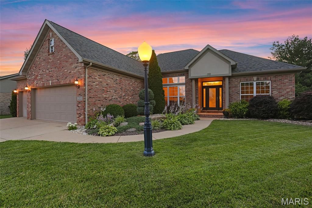 3324 Piazza Lane, Edwardsville, IL 62025