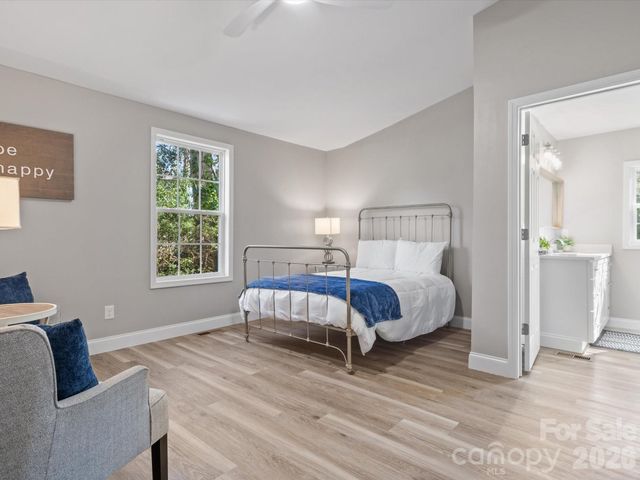 105 S York Street, Lancaster, SC 29720