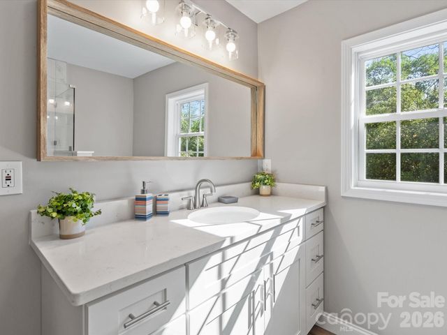 105 S York Street, Lancaster, SC 29720