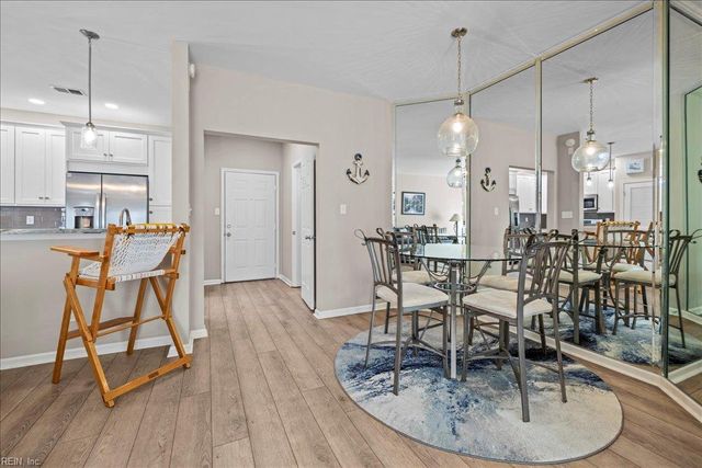 2325 W Great Neck Rd Apt 102, Virginia Beach, VA 23451