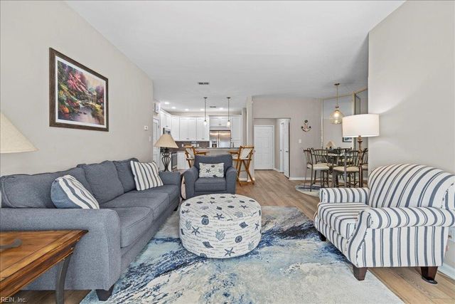 2325 W Great Neck Rd Apt 102, Virginia Beach, VA 23451