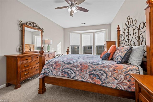 2325 W Great Neck Rd Apt 102, Virginia Beach, VA 23451