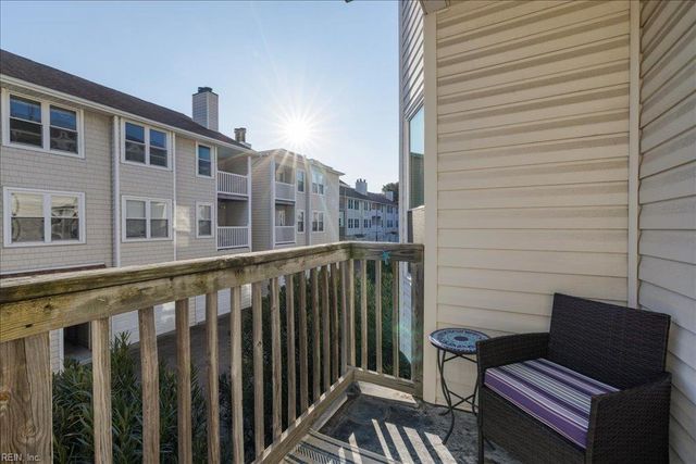 2325 W Great Neck Rd Apt 102, Virginia Beach, VA 23451