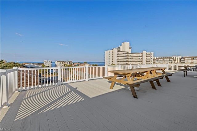 2325 W Great Neck Rd Apt 102, Virginia Beach, VA 23451