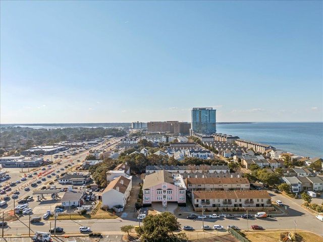 2325 W Great Neck Rd Apt 102, Virginia Beach, VA 23451