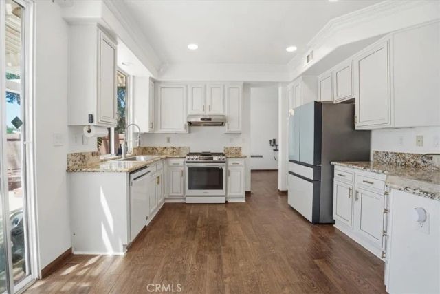 768 Ochee Circle, Corona, CA 92879