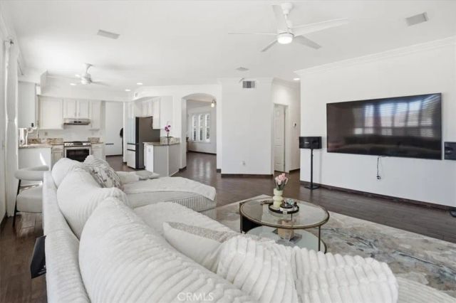 768 Ochee Circle, Corona, CA 92879