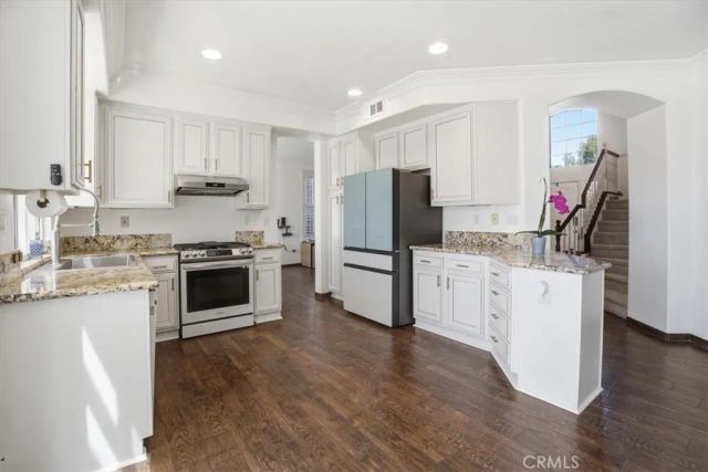 768 Ochee Circle, Corona, CA 92879