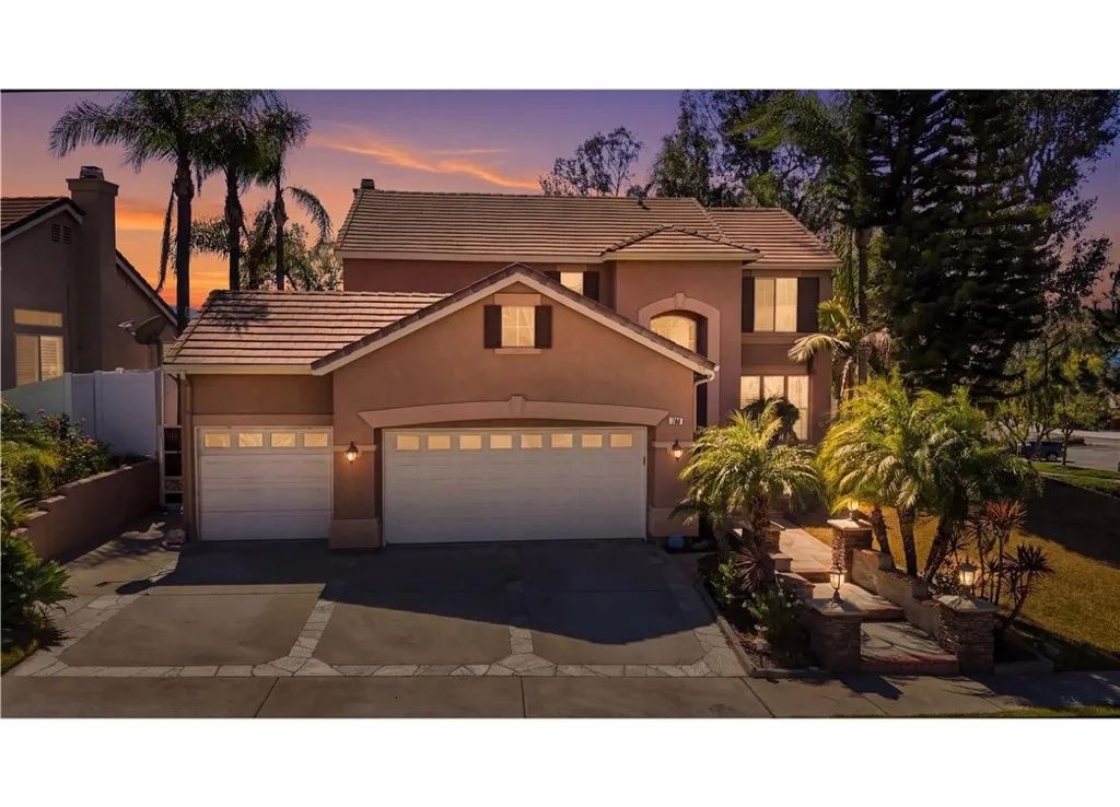 768 Ochee Circle, Corona, CA 92879
