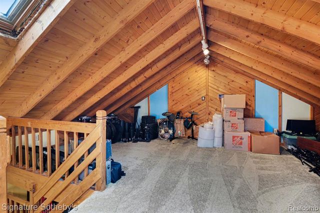 2067 Champagne Drive, Ann Arbor, MI 48108