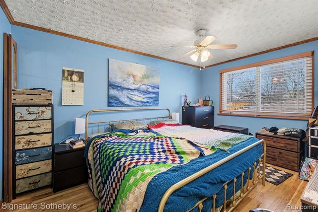 2067 Champagne Drive, Ann Arbor, MI 48108