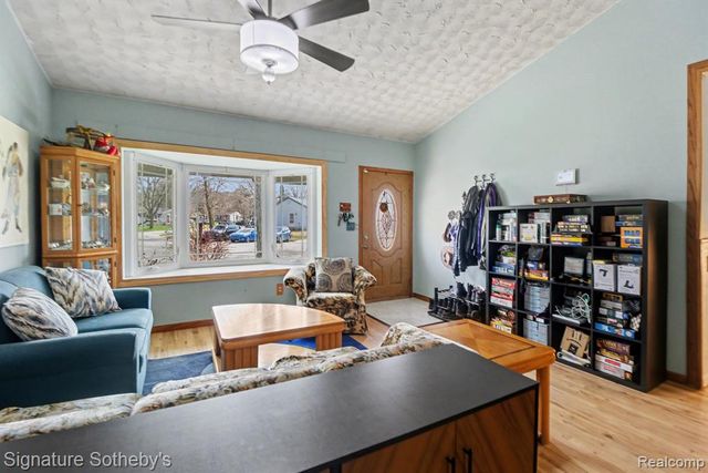 2067 Champagne Drive, Ann Arbor, MI 48108