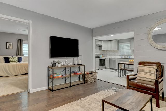 514 W Baker Street, Denison, TX 75020