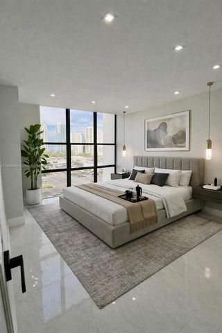 17021 N Bay Road 814, Sunny Isles Beach, FL 33160