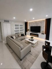 17021 N Bay Road 814, Sunny Isles Beach, FL 33160
