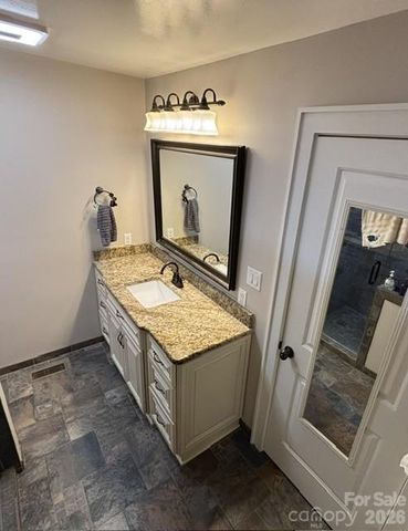 903 N 8th Street, Bessemer City, NC 28016