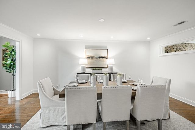 1256 ROUND HILL RD, Bryn Mawr, PA 19010