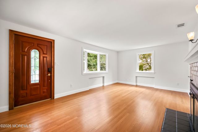 18 Fierro Avenue, Matawan, NJ 07747