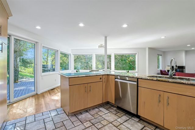 268 Watch Hill Road, Cortlandt Manor, NY 10567