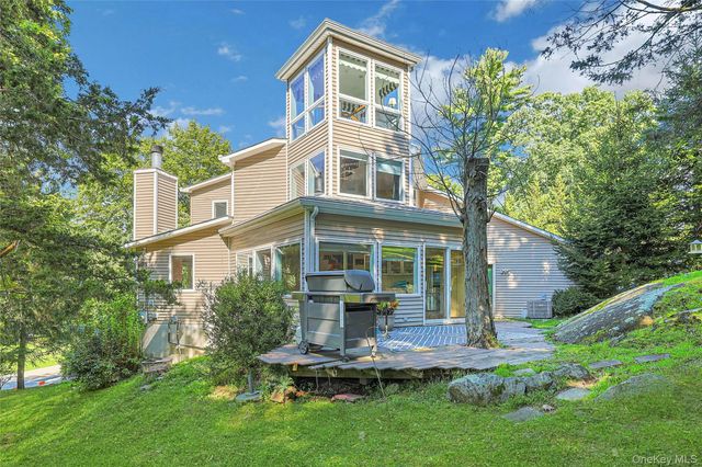 268 Watch Hill Road, Cortlandt Manor, NY 10567