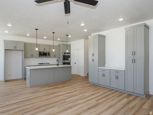 3938 N WOOD RD, Eagle Mountain, UT 84005