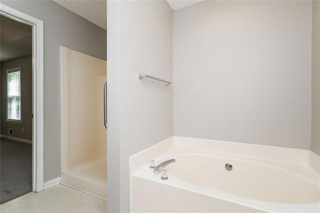 701 Derek Place, Locust Grove, GA 30248