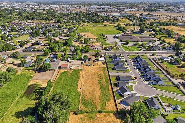 2717 E Victory, Nampa, ID 83687