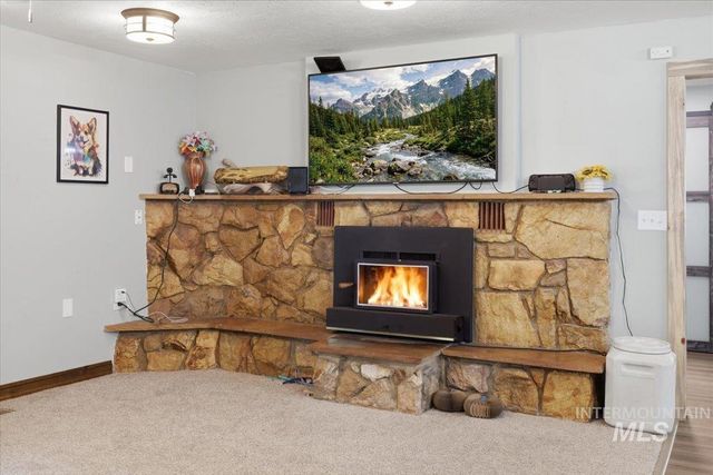 2717 E Victory, Nampa, ID 83687