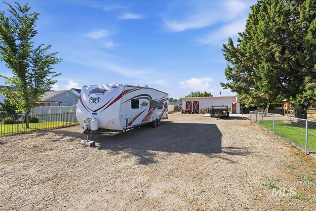 2717 E Victory, Nampa, ID 83687