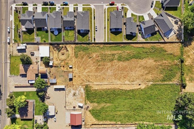 2717 E Victory, Nampa, ID 83687