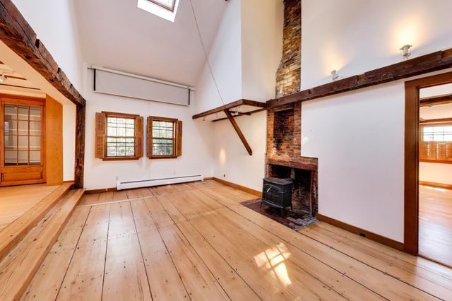 108 Auburn, Cambridge, MA 02139