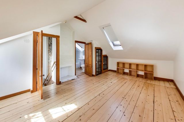 108 Auburn, Cambridge, MA 02139