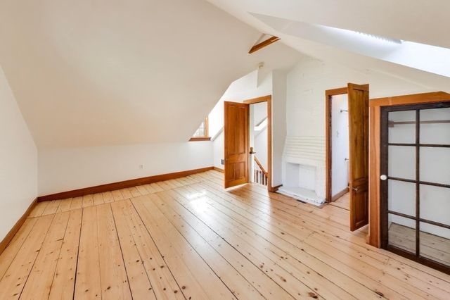 108 Auburn, Cambridge, MA 02139
