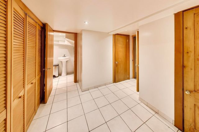 108 Auburn, Cambridge, MA 02139