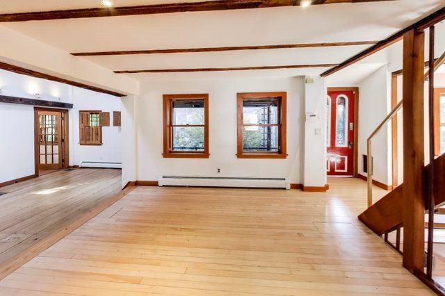 108 Auburn, Cambridge, MA 02139