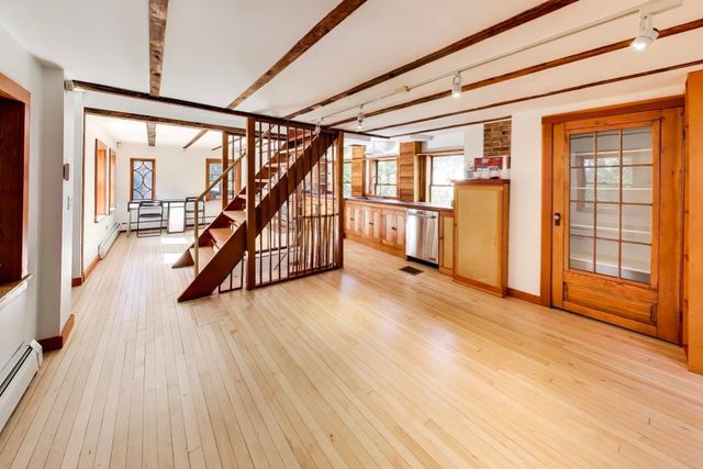 108 Auburn, Cambridge, MA 02139