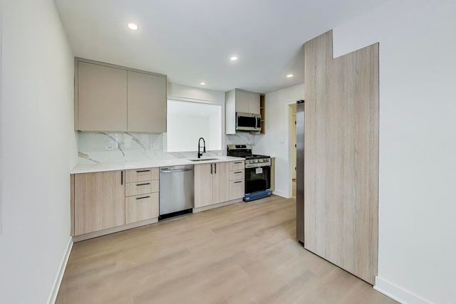 5028 N Oneida Avenue, Norridge, IL 60706