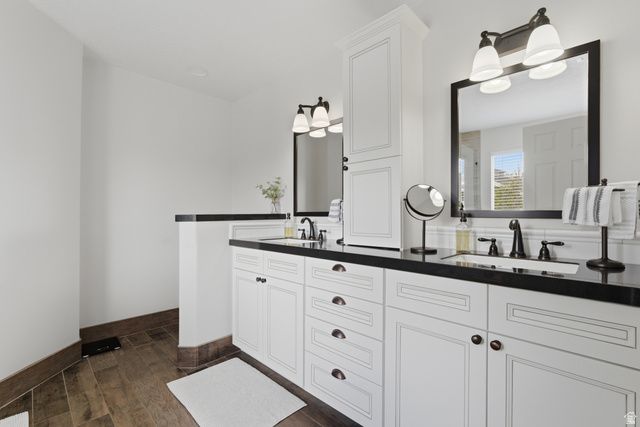 15165 S SILKWOOD CT, Draper, UT 84020
