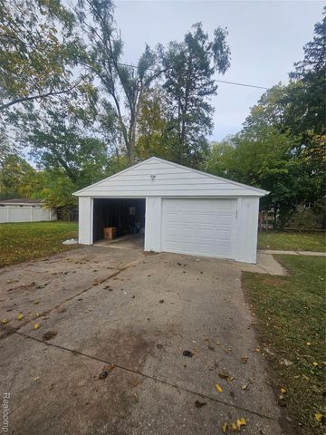 907 E Forest Avenue, Ypsilanti Charter Township, MI 48198