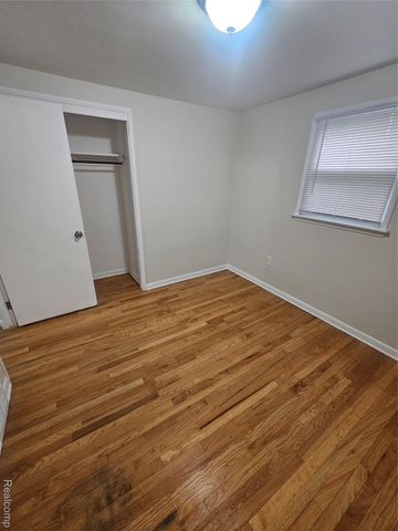 907 E Forest Avenue, Ypsilanti Charter Township, MI 48198