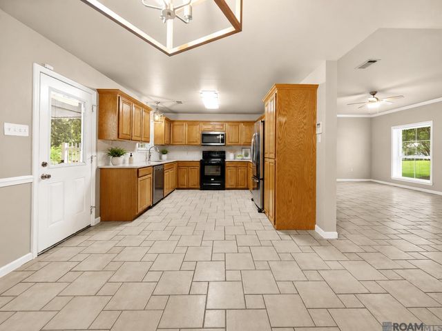 9959 Elliot Rd, Baton Rouge, LA 70817