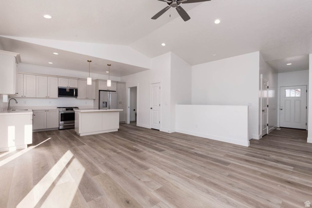Image 2 of property listing at 363 W 230 N, Monroe, UT 84754